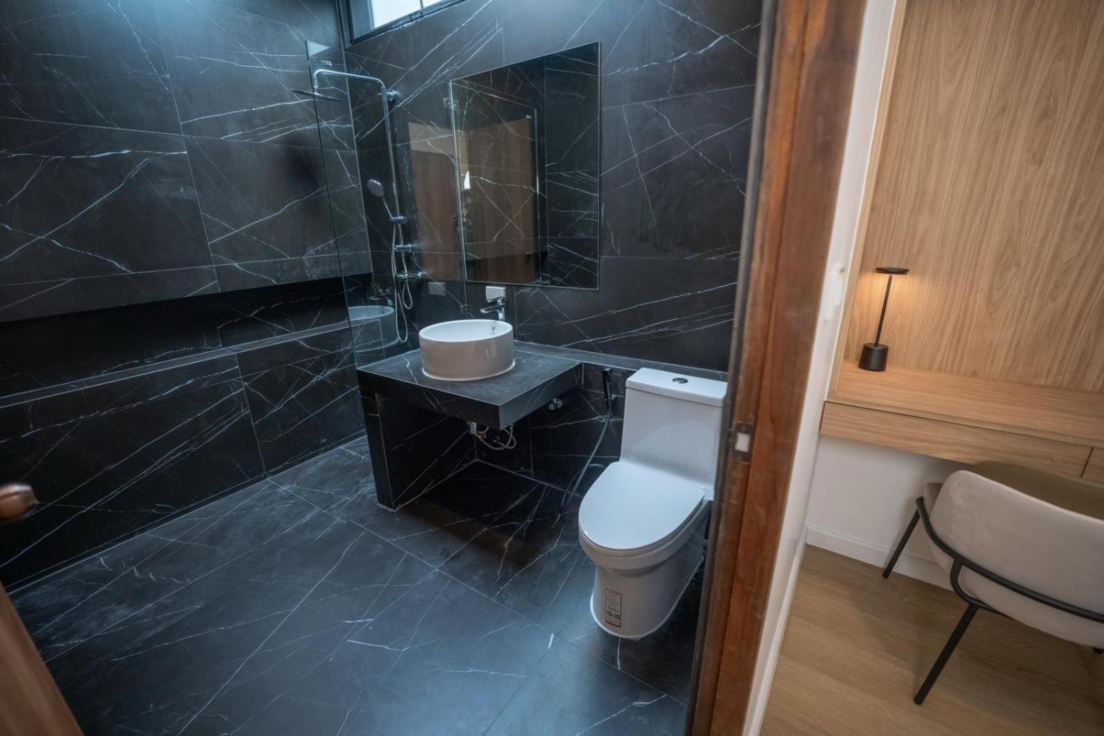 Brand New 3 Bedrooms *