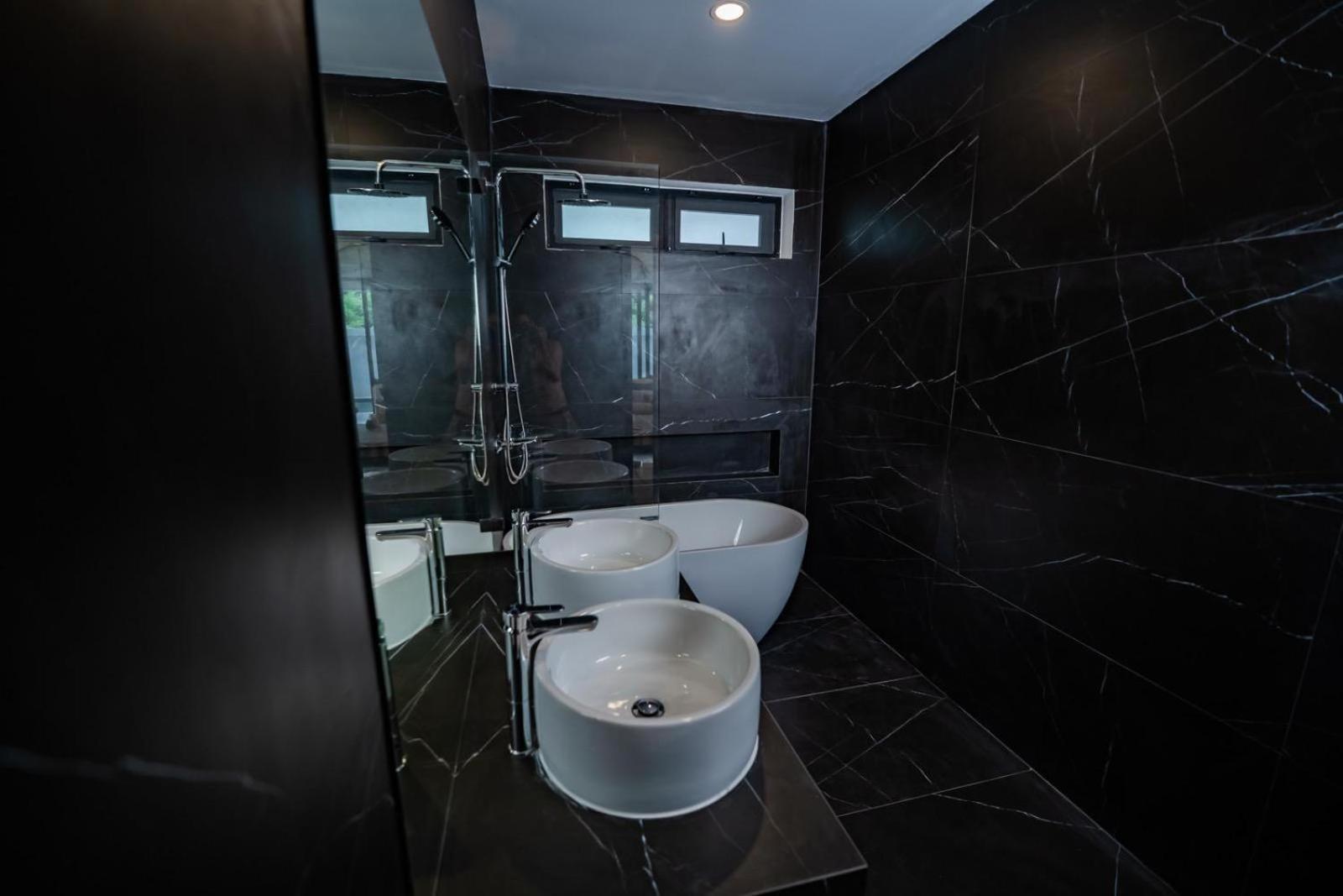 Brand New 3 Bedrooms Villa Koh Samui